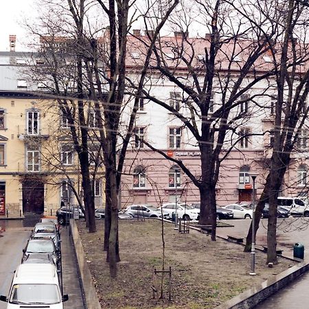 Apartments Near Potocki Palace Lemberg Exterior foto