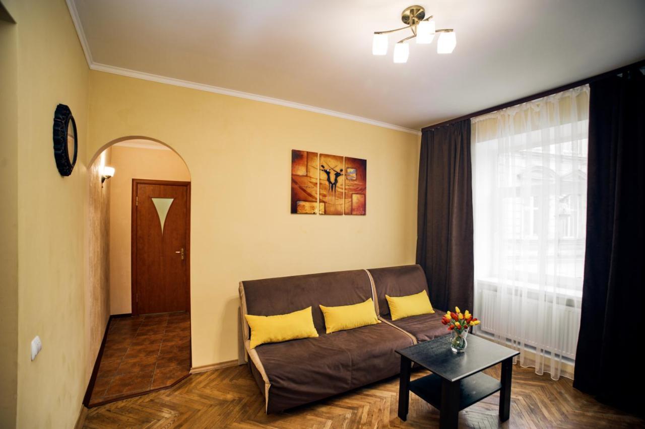 Apartments Near Potocki Palace Lemberg Exterior foto